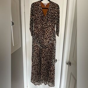 Elegant Animal Print Long Sleeve Dress